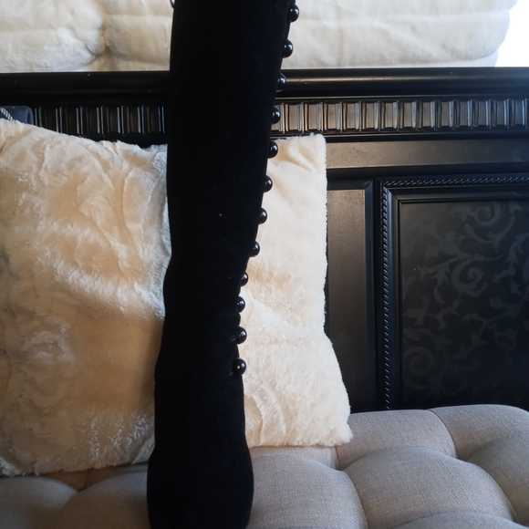 Crape Myrtle Knee High Button Suede Boots - Picture 3 of 8